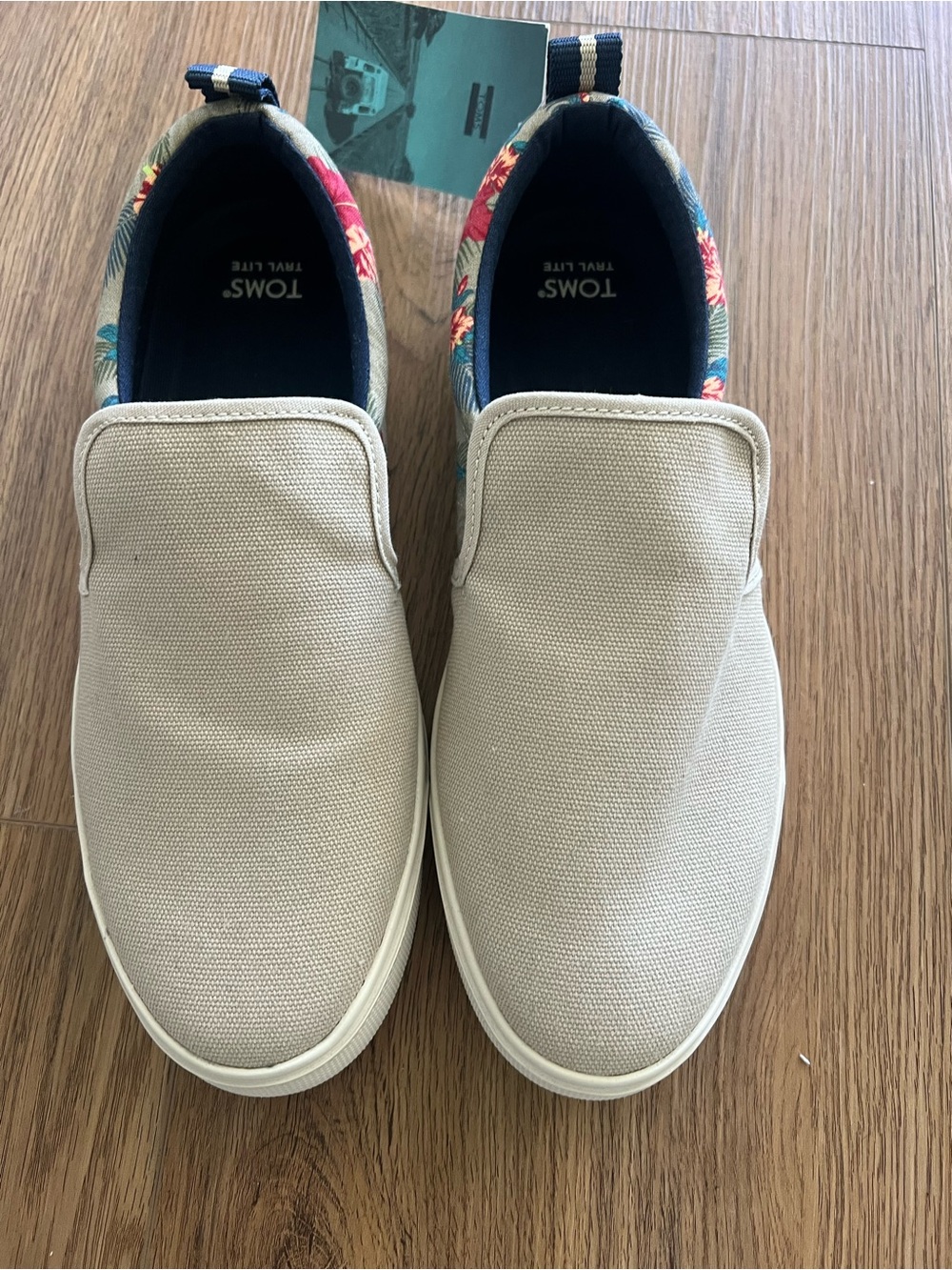 TOMS Slip-On Sneakers Beige Floral travel lite Oxford tan and tropical floral